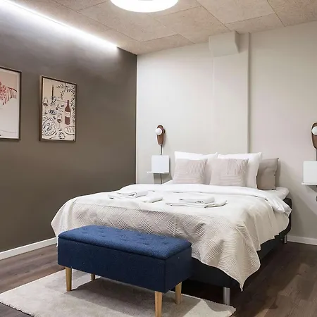 Modern Easy-access 1br In Midtown דירה *